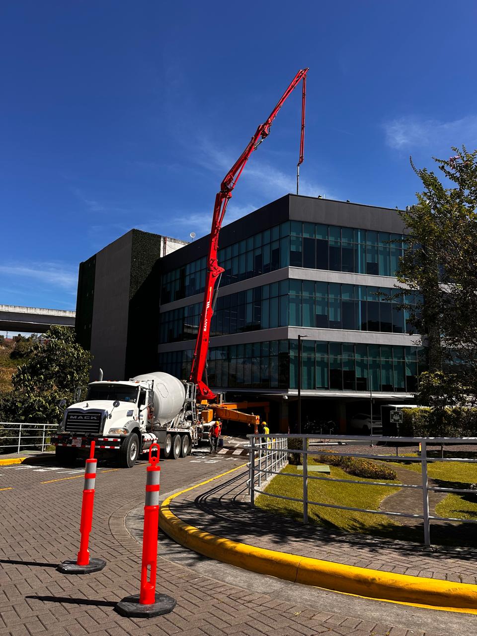 Edansaga Soluciones Integrales en Mantenimiento y Construcción1